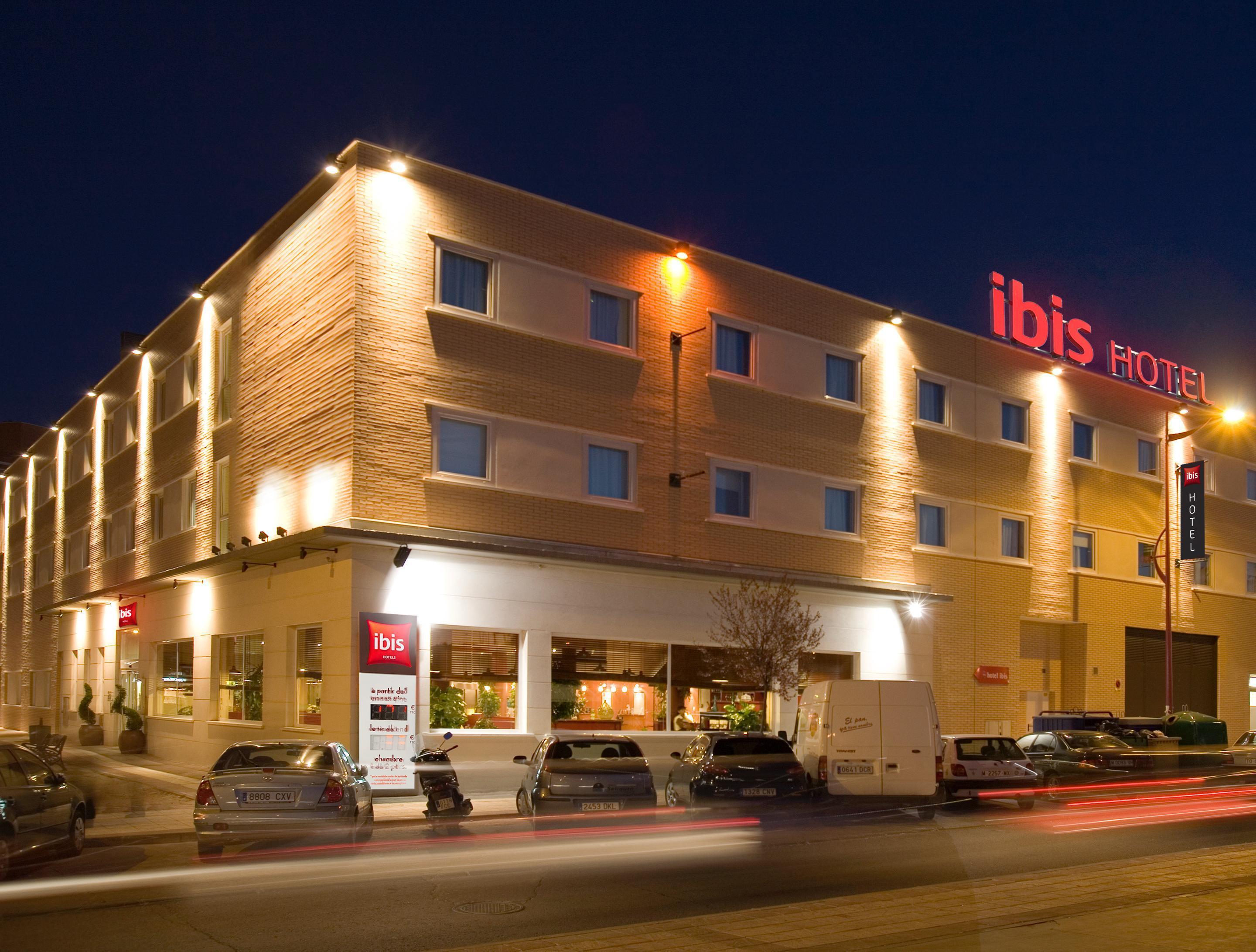 Ibis Madrid Getafe Hotel Exterior photo